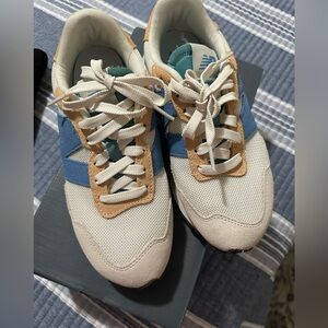 Women's new balance Sneakers
